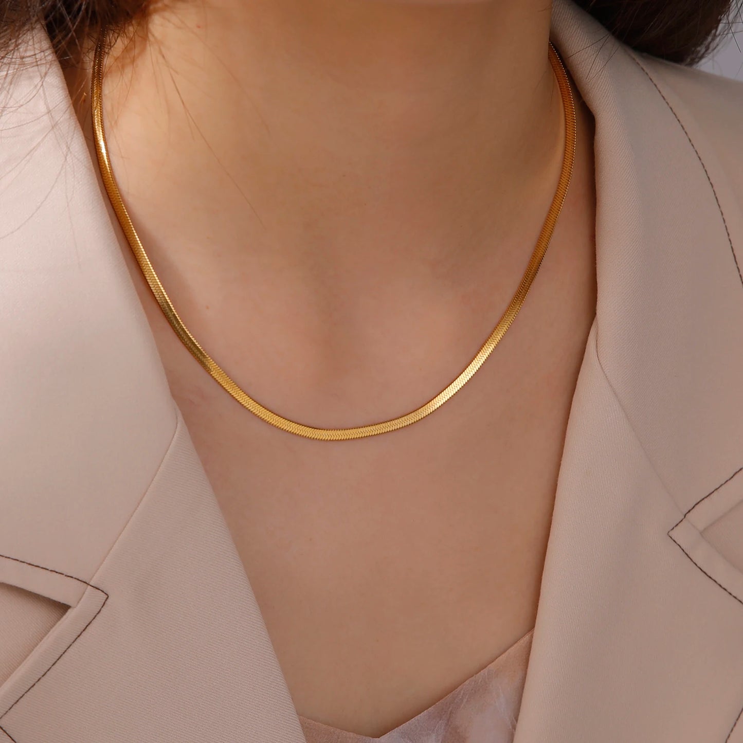 Elegant Gold Herringbone Snake Necklace™