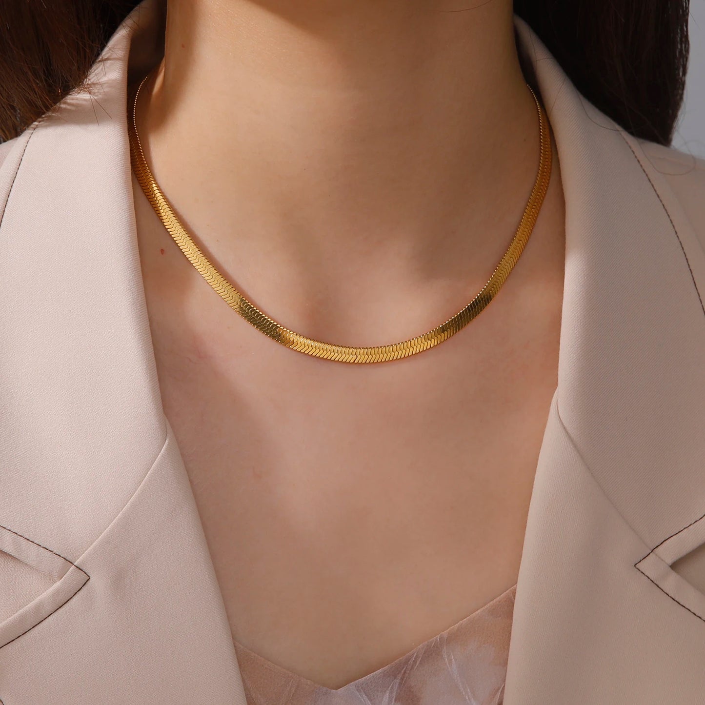 Elegant Gold Herringbone Snake Necklace™
