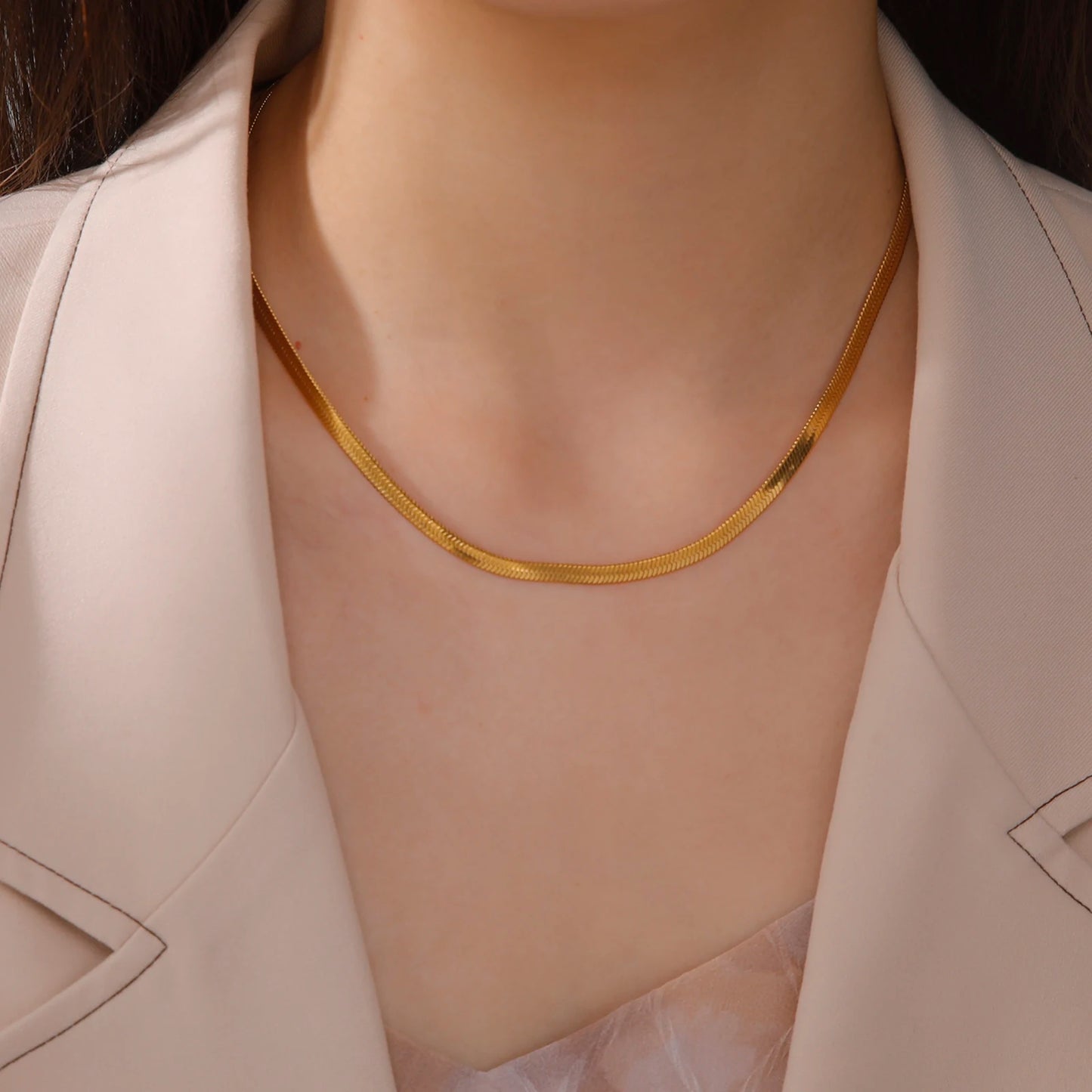 Elegant Gold Herringbone Snake Necklace™