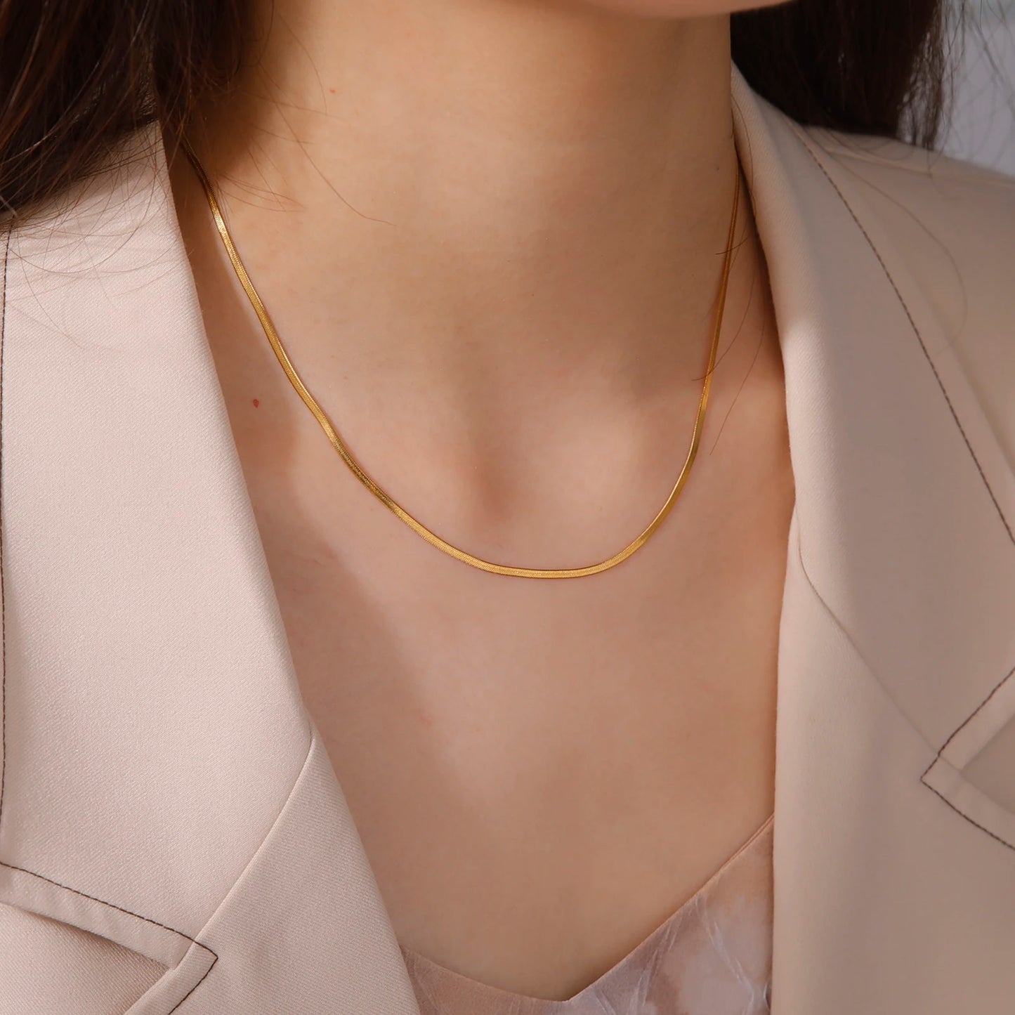 Elegant Gold Herringbone Snake Necklace™